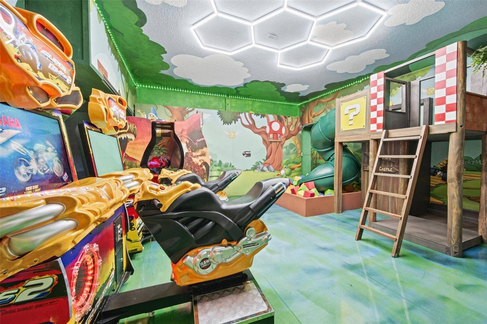 1540 MAIDSTONE COURT, Davenport, FL 33896 Game room arcade