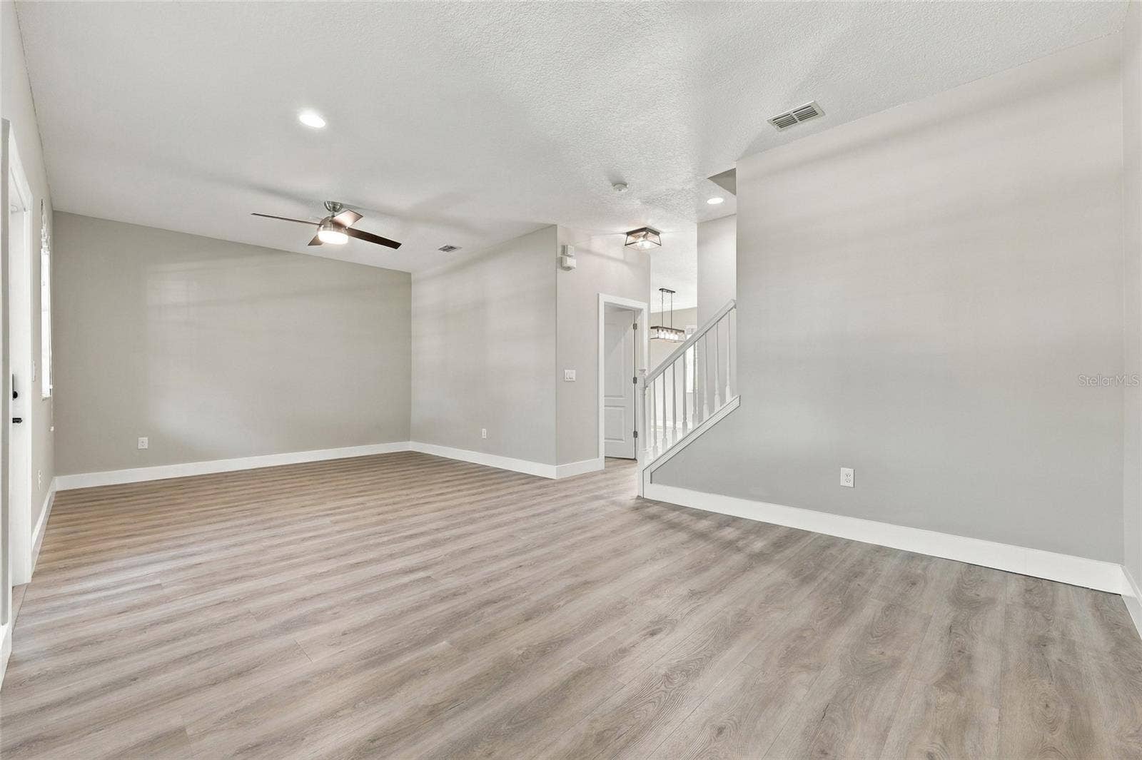 5685 NEW INDEPENDENCE PARKWAY, Winter Garden, FL 34787 5685 NEW INDEPENDENCE PARKWAY, Winter Garden, FL 34787