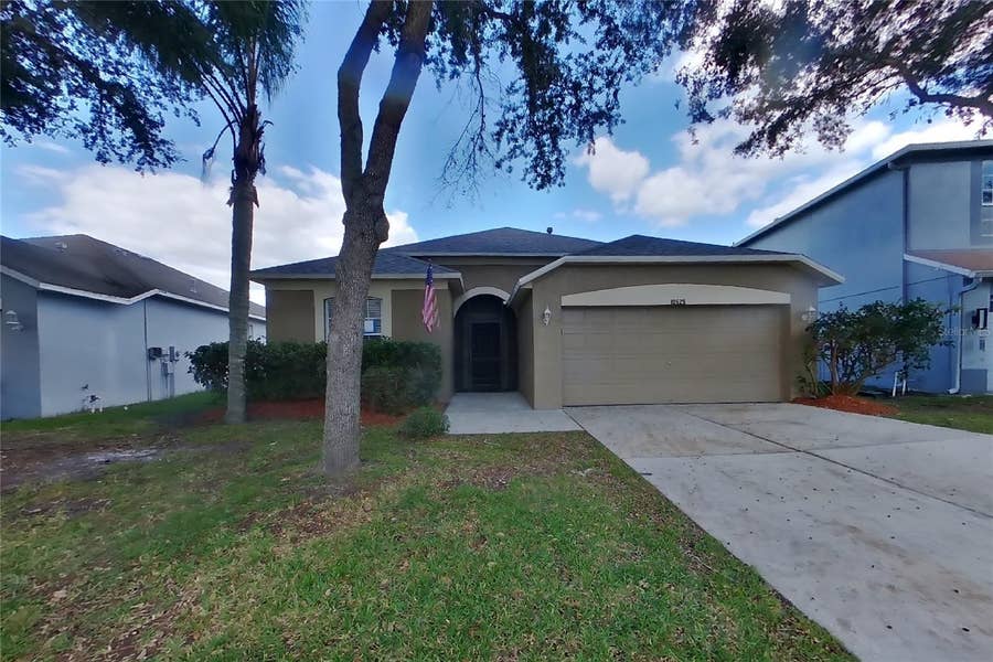 Property photo for Tampa, FL