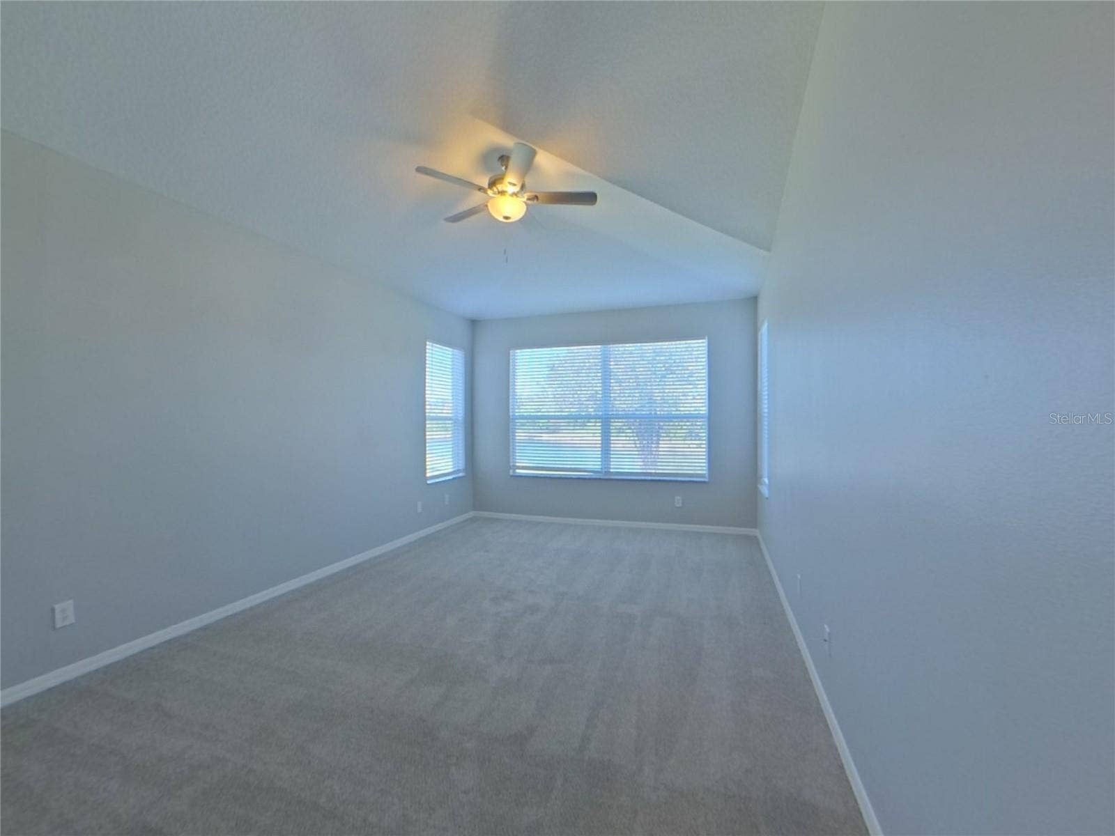 Apollo Beach, FL 33572 Apollo Beach, FL 33572