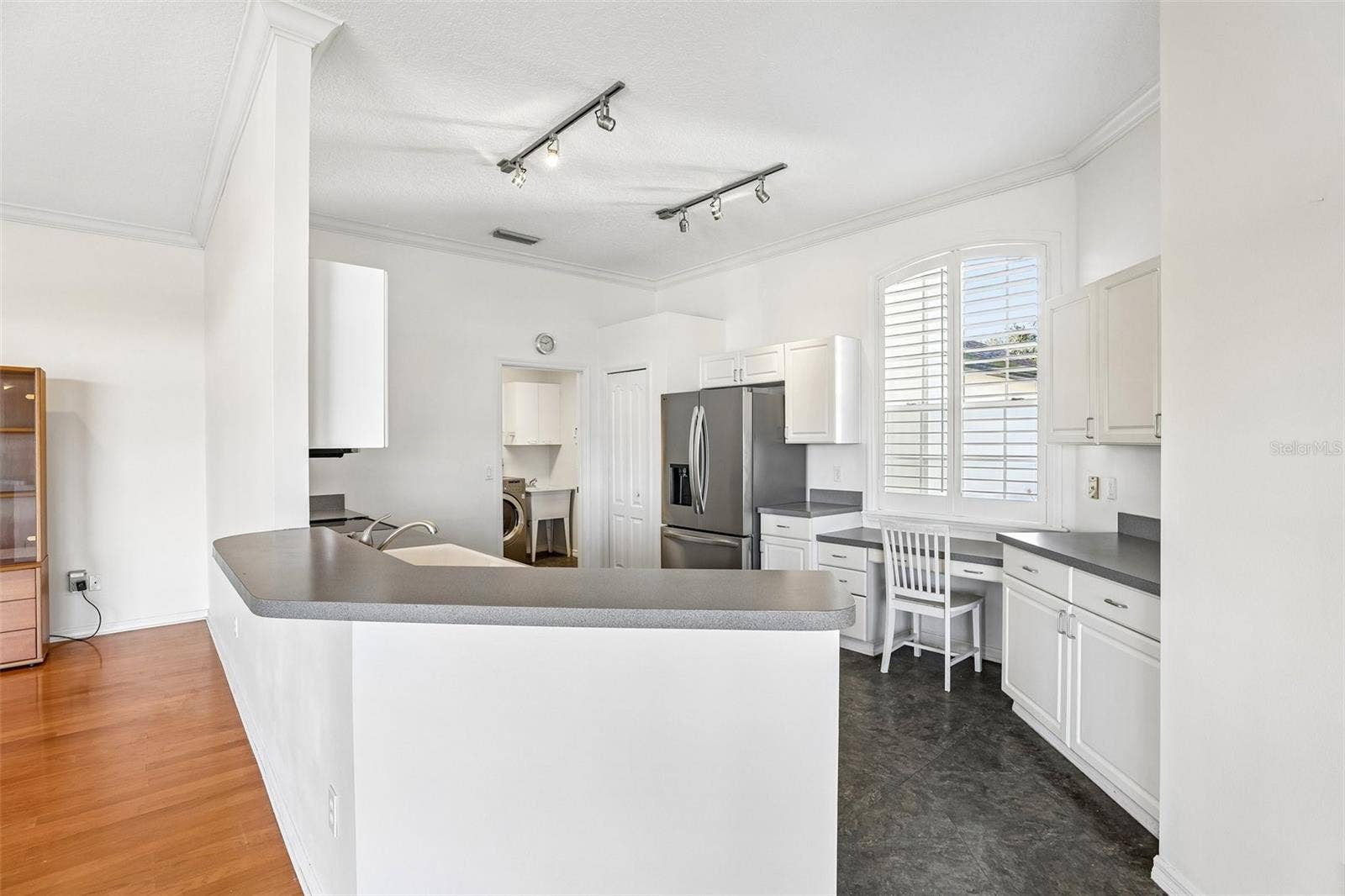 7891 BRIDGESTONE DRIVE, Orlando, FL 32835 Kitchen