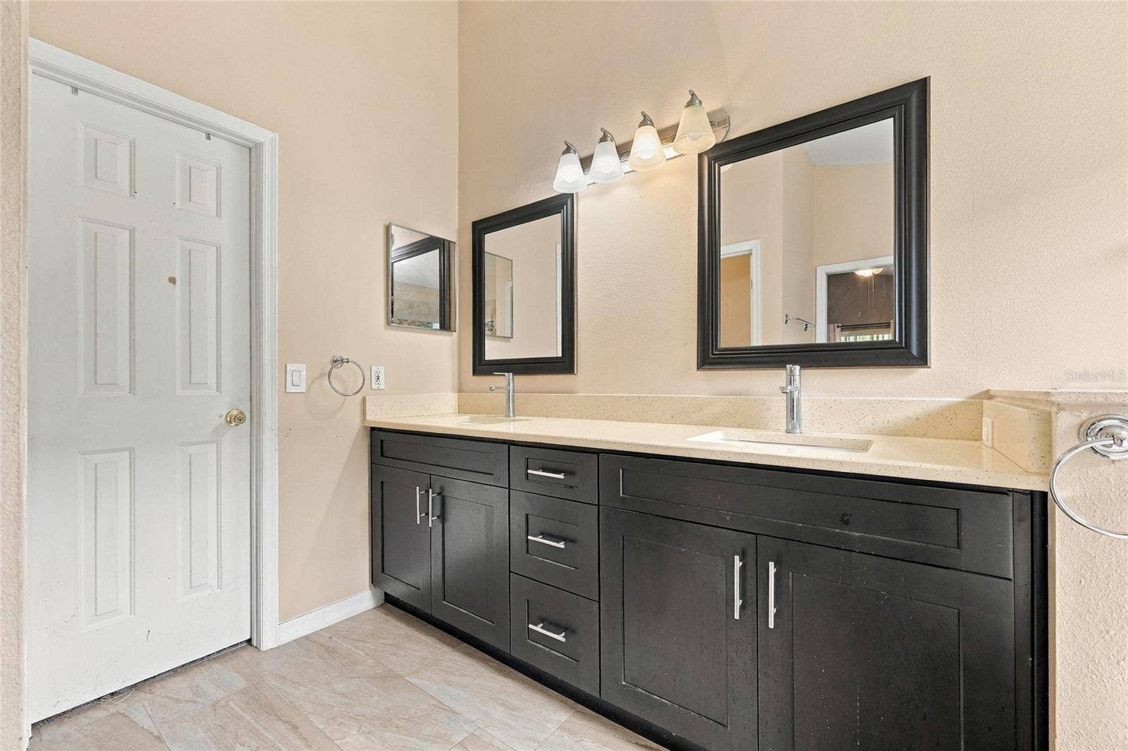 2452 WINCHESTER BOULEVARD, Kissimmee, FL 34743 Primary Bathroom