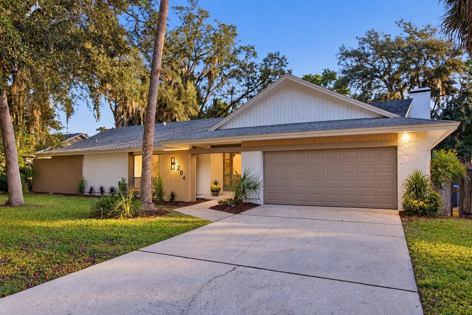 204 W RIDGEWOOD COURT, Longwood, FL 32779 204 W RIDGEWOOD COURT, Longwood, FL 32779