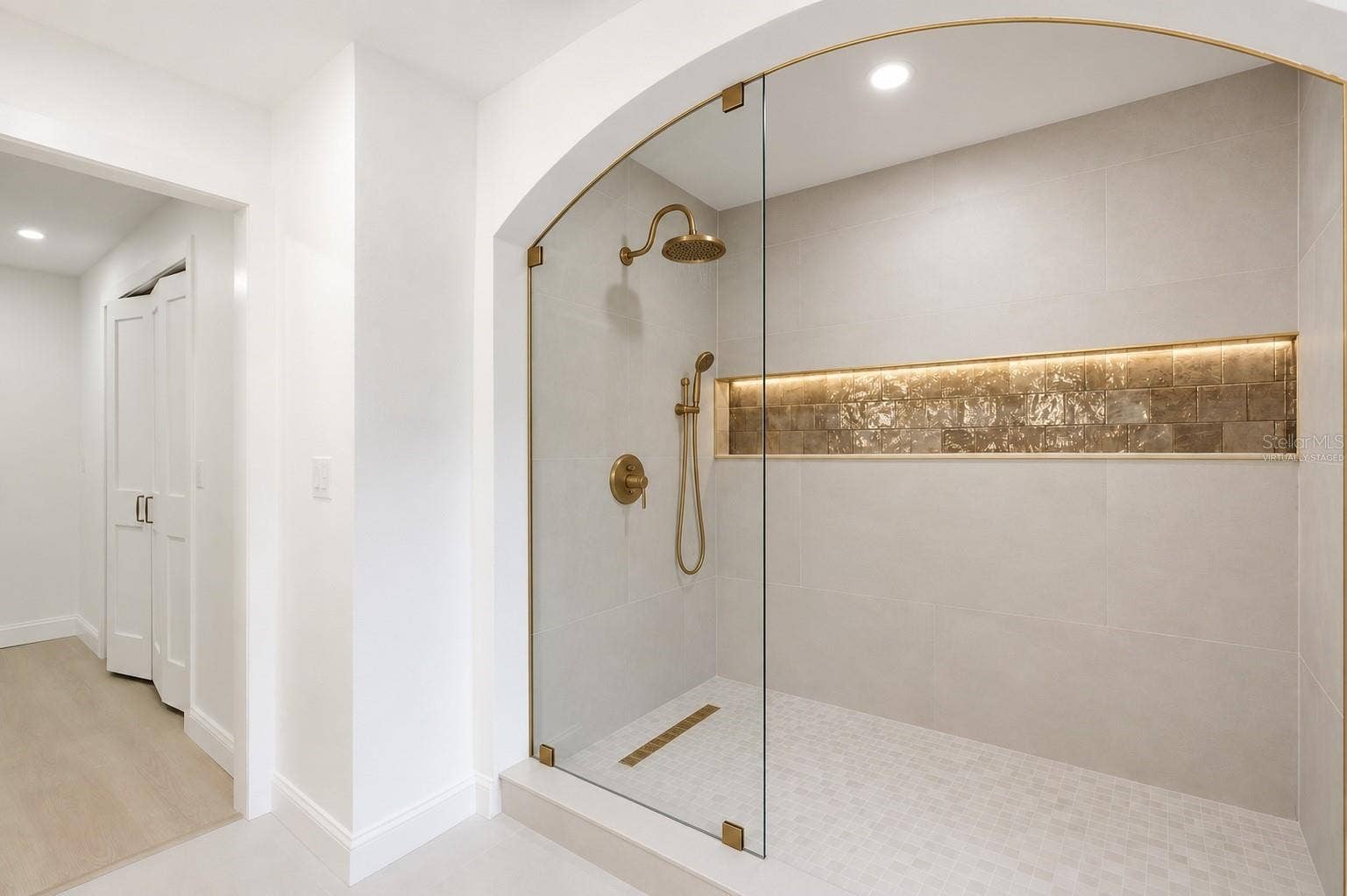 204 W RIDGEWOOD COURT, Longwood, FL 32779 virtually staged