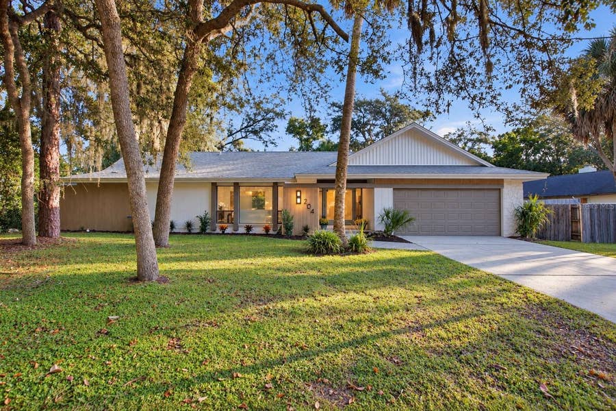 Property photo for 204 W RIDGEWOOD COURT, Longwood, FL
