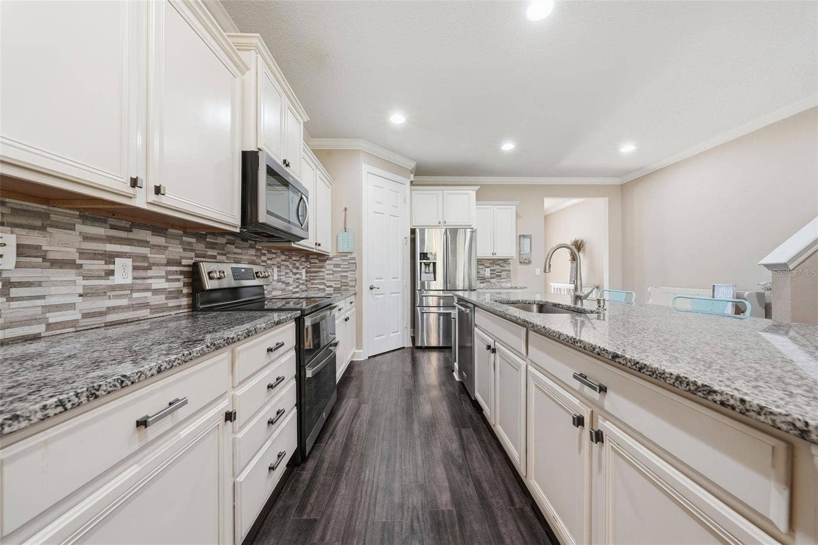 Kitchen 4