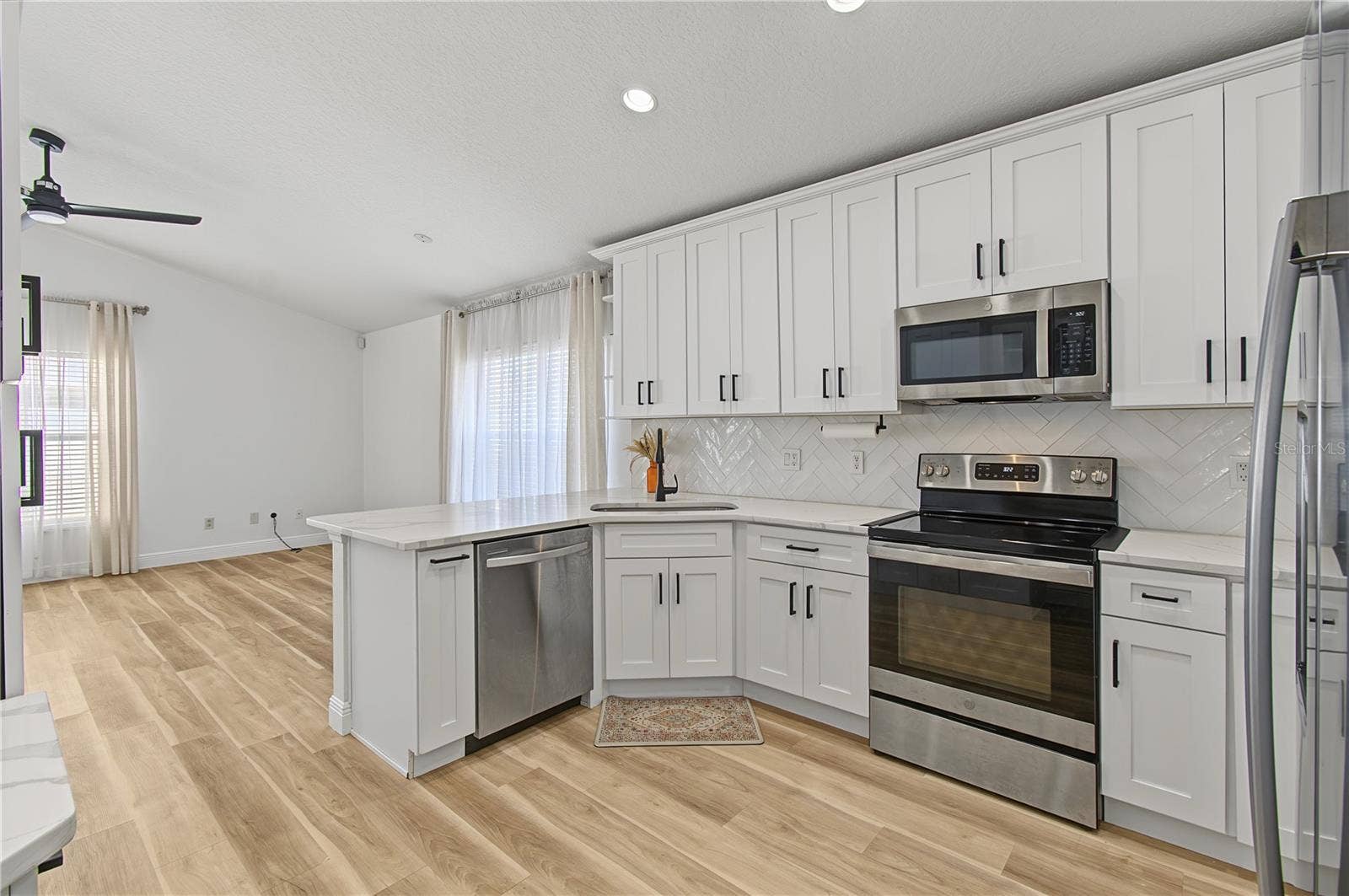 3109 HERITAGE PARK WAY, Orlando, FL 32837 3109 HERITAGE PARK WAY, Orlando, FL 32837