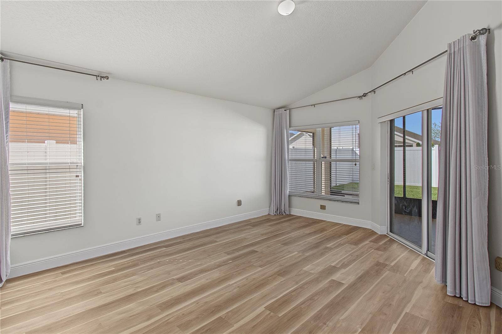 3109 HERITAGE PARK WAY, Orlando, FL 32837 3109 HERITAGE PARK WAY, Orlando, FL 32837
