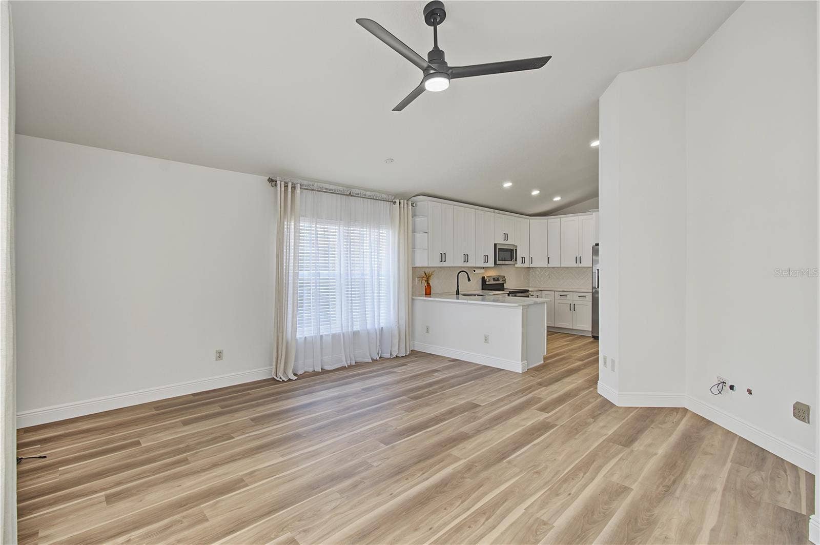 3109 HERITAGE PARK WAY, Orlando, FL 32837 3109 HERITAGE PARK WAY, Orlando, FL 32837