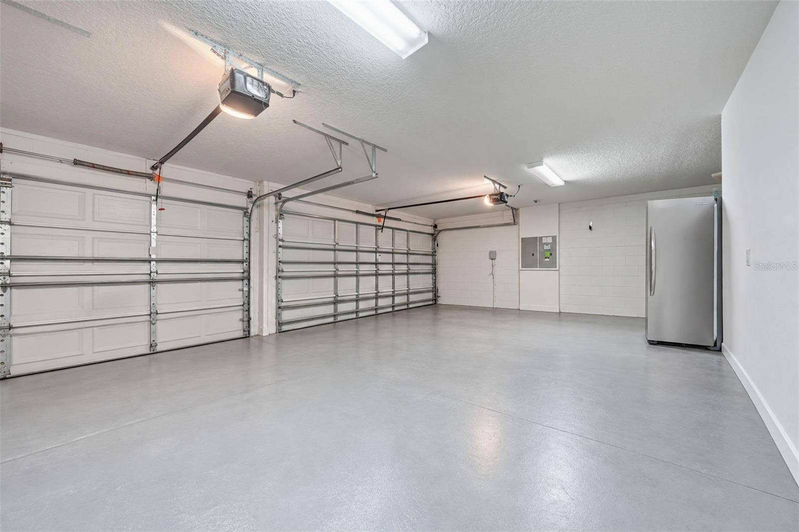 6234 TREMAYNE DRIVE, Mount Dora, FL 32757 Garage 1