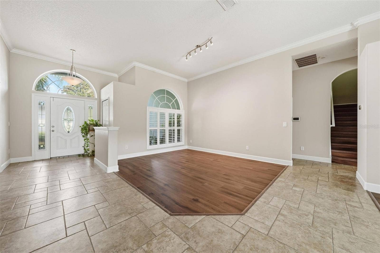 6234 TREMAYNE DRIVE, Mount Dora, FL 32757 Living Room 2