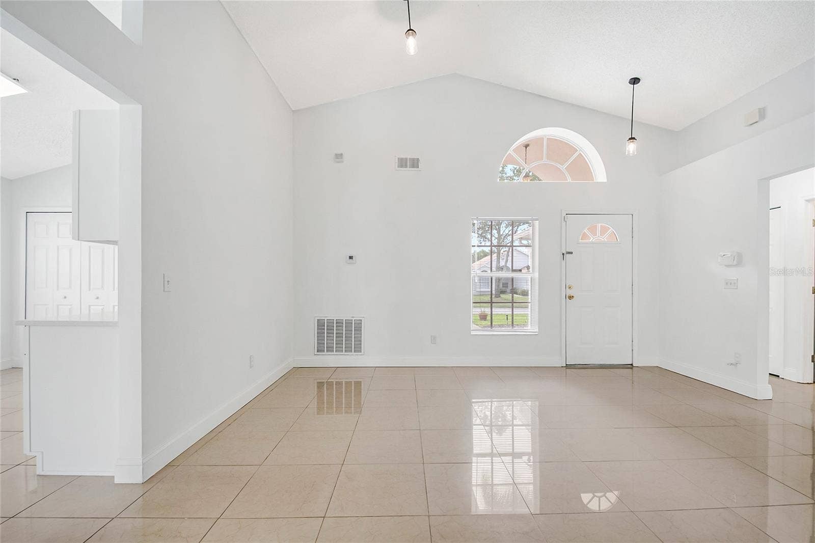12471 CASTLEMAIN TRAIL, Orlando, FL 32828 12471 CASTLEMAIN TRAIL, Orlando, FL 32828