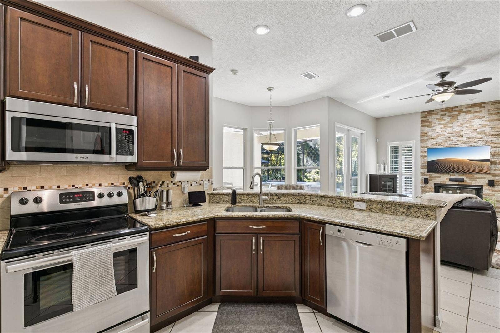 1849 SABOFF WAY, Oviedo, FL 32766