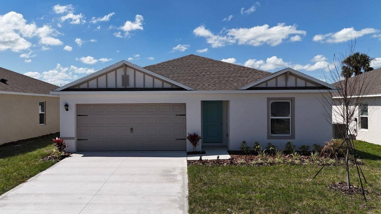 2746 ADELINE AVENUE, Winter Haven, FL 33881