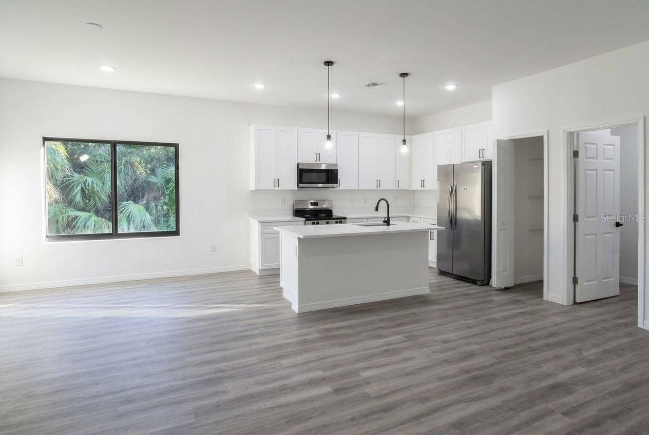 6531 DALEWOOD CIRCLE, North Port, FL 34288 6531 DALEWOOD CIRCLE, North Port, FL 34288