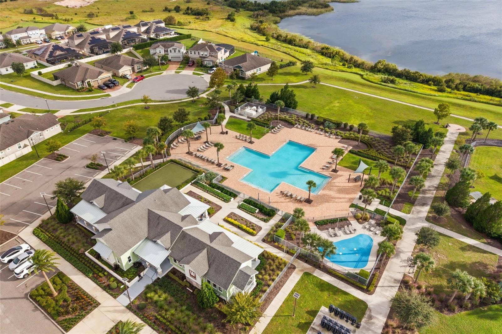 2013 VALENCIA BLOSSOM STREET, Clermont, FL 34711 Community pool, clubhouse, fitness center and lake