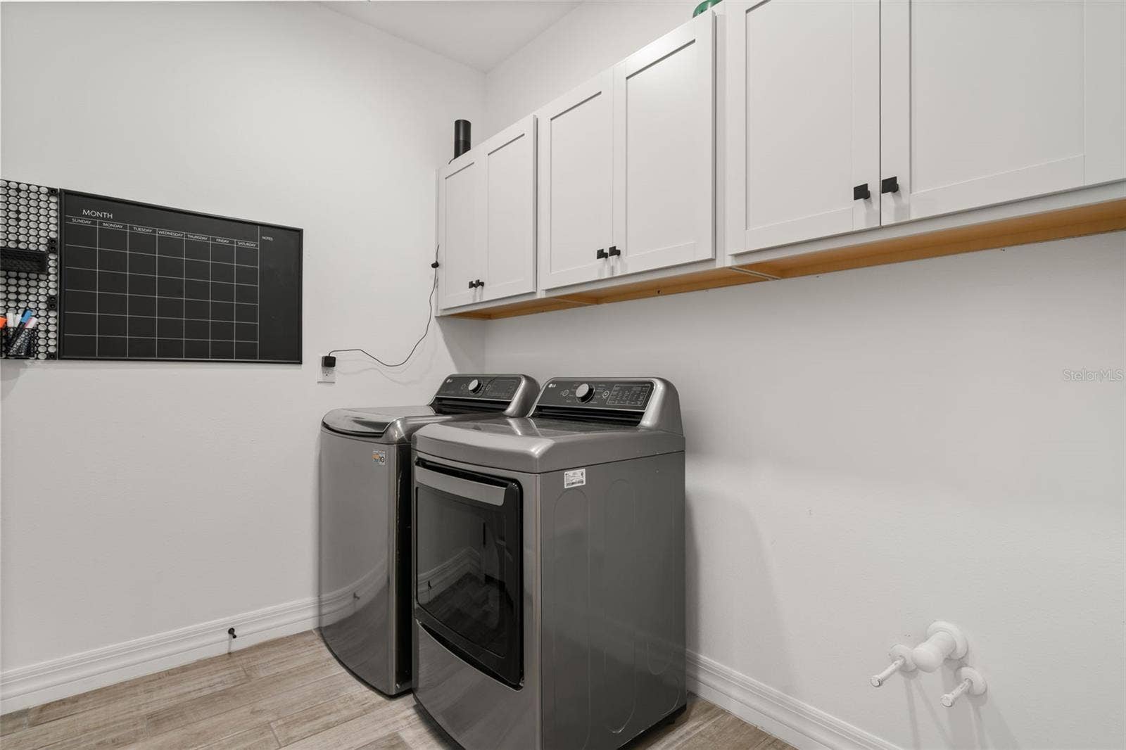 2013 VALENCIA BLOSSOM STREET, Clermont, FL 34711 Laundry room