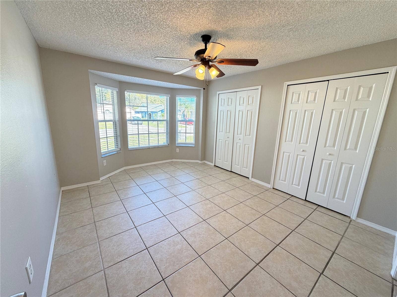 1008 VISTA PALMA WAY, Orlando, FL 32825 1008 VISTA PALMA WAY, Orlando, FL 32825