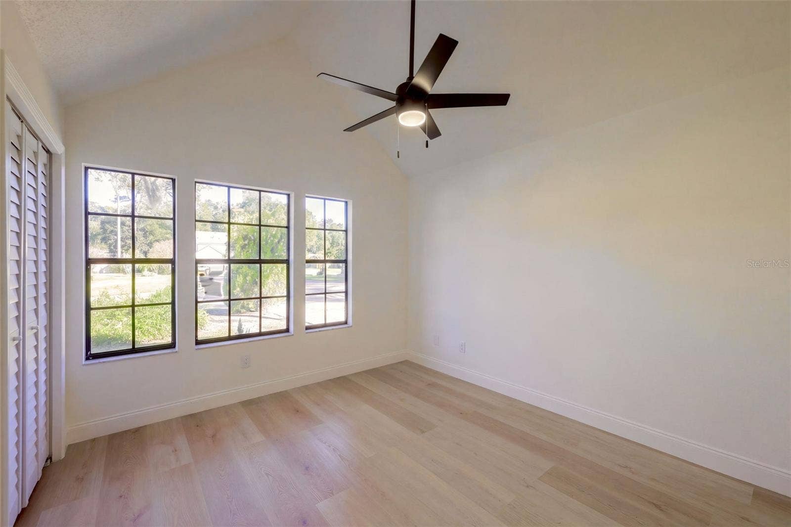 950 WOODROSE COURT, Altamonte Springs, FL 32714 950 WOODROSE COURT, Altamonte Springs, FL 32714