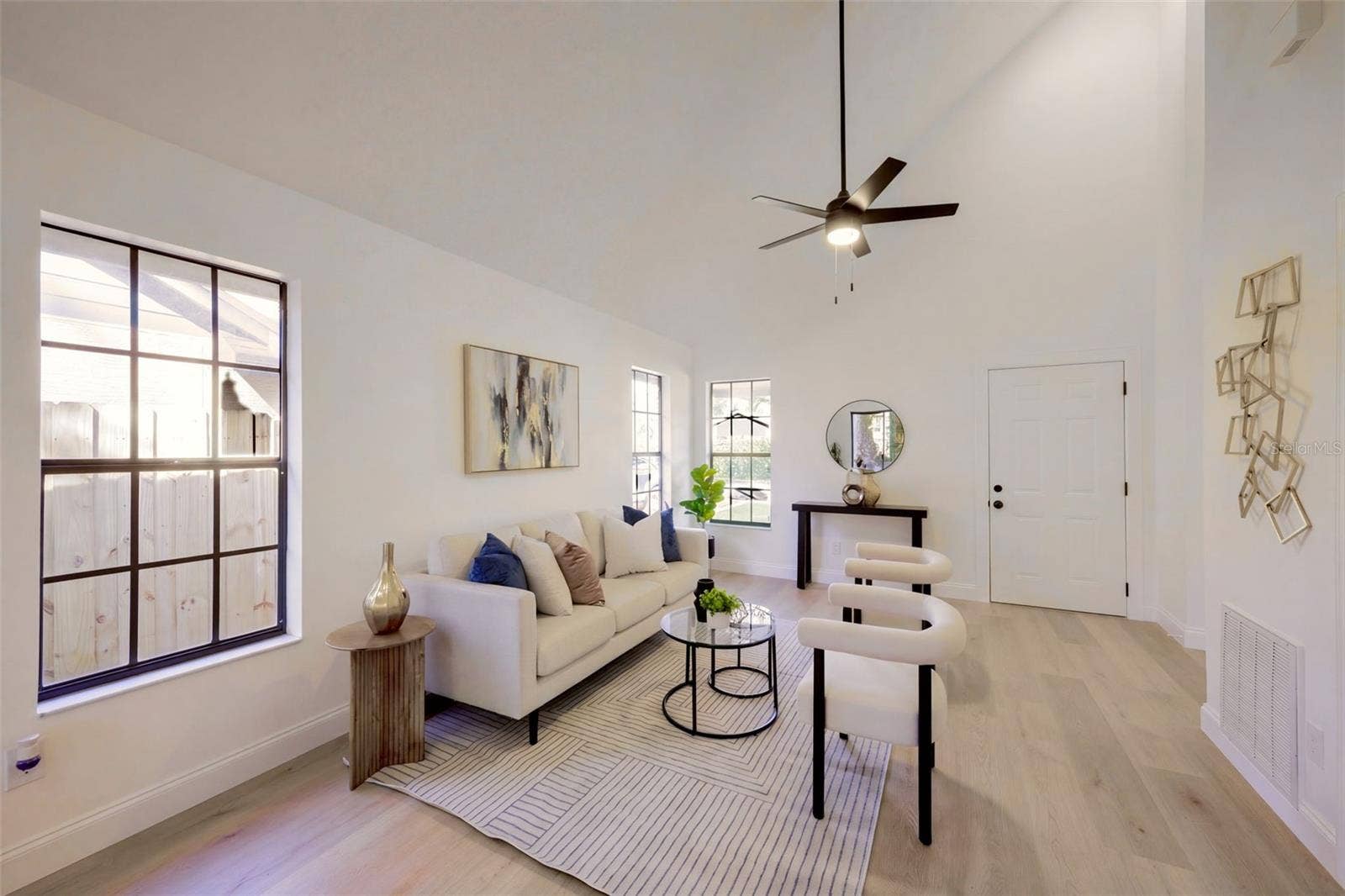 950 WOODROSE COURT, Altamonte Springs, FL 32714 950 WOODROSE COURT, Altamonte Springs, FL 32714
