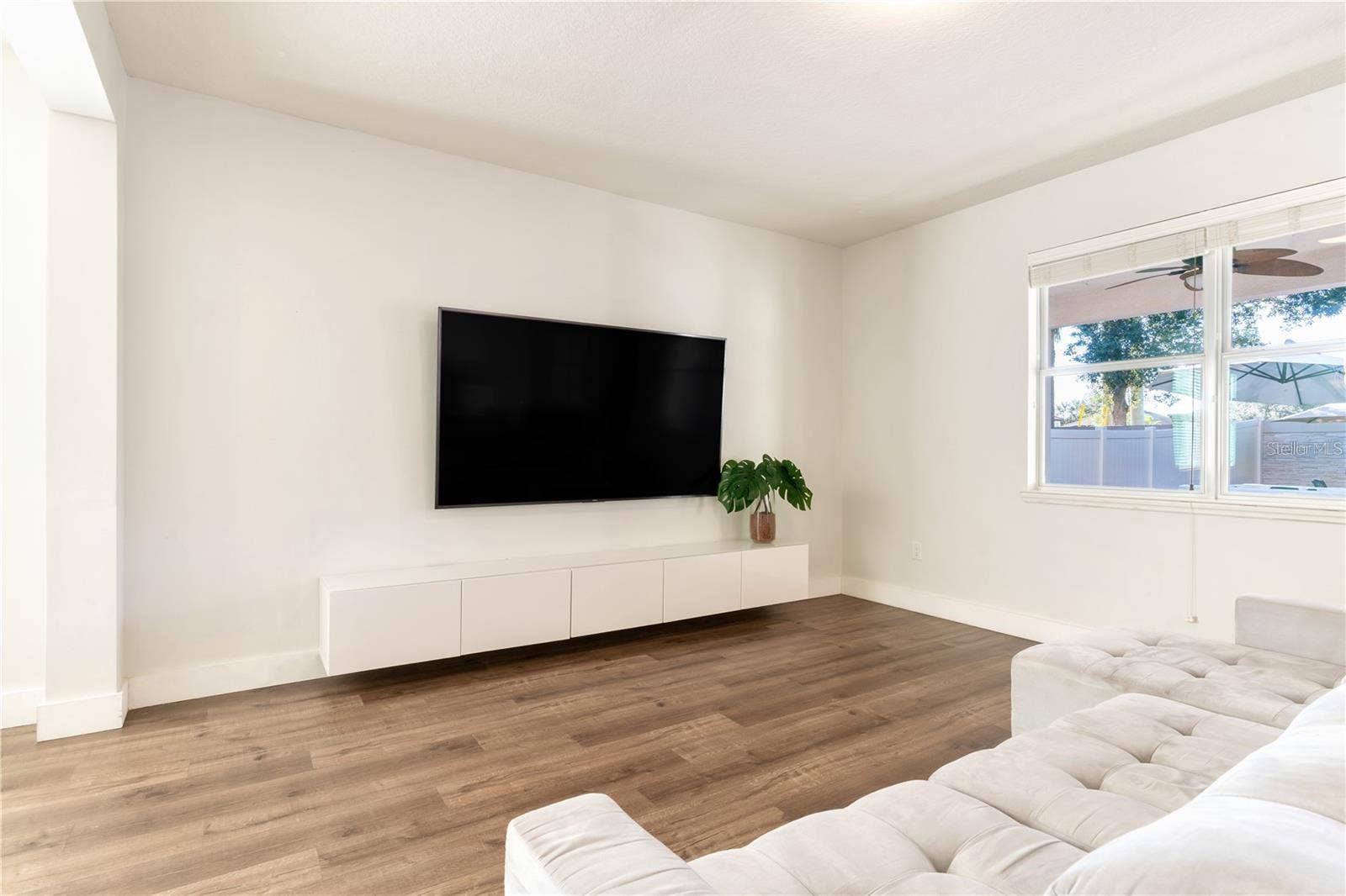 11949 VERRAZANO DR DRIVE, Orlando, FL 32836 11949 VERRAZANO DR DRIVE, Orlando, FL 32836