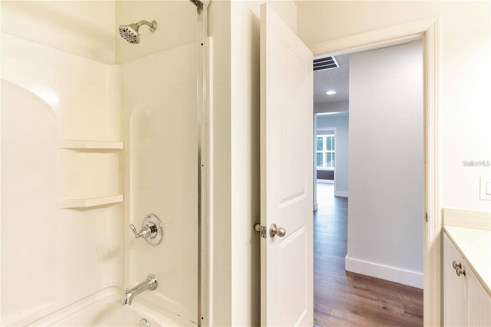 11949 VERRAZANO DR DRIVE, Orlando, FL 32836 11949 VERRAZANO DR DRIVE, Orlando, FL 32836