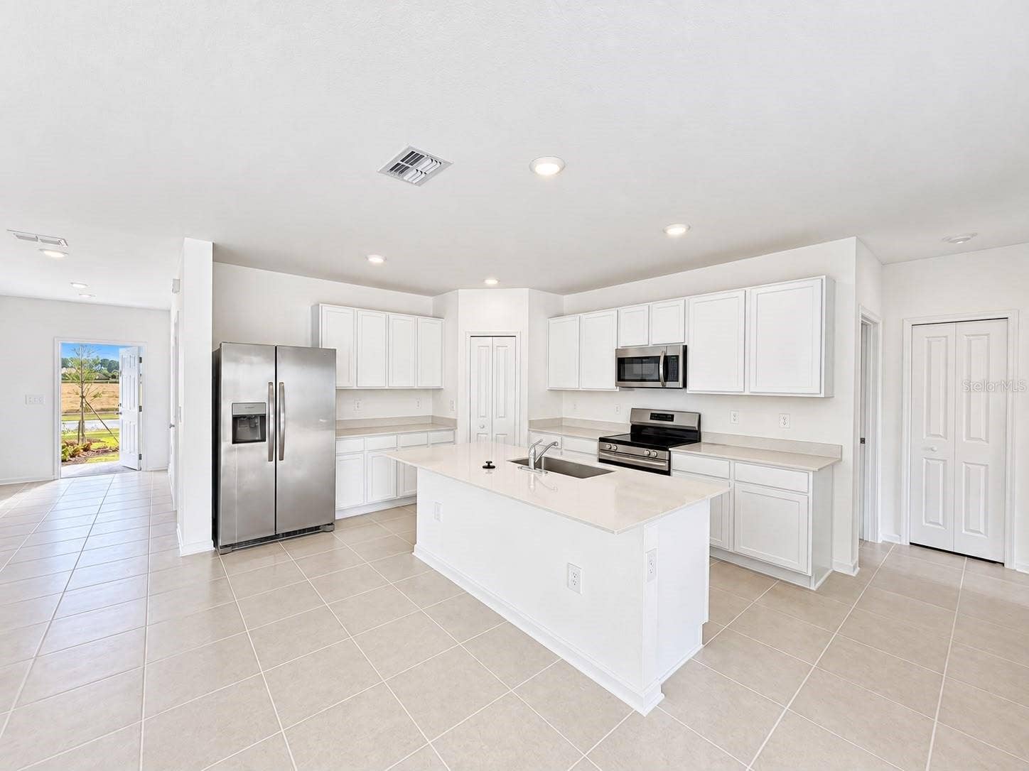 2142 CHRIS DRIVE, Winter Haven, FL 33884 2142 CHRIS DRIVE, Winter Haven, FL 33884