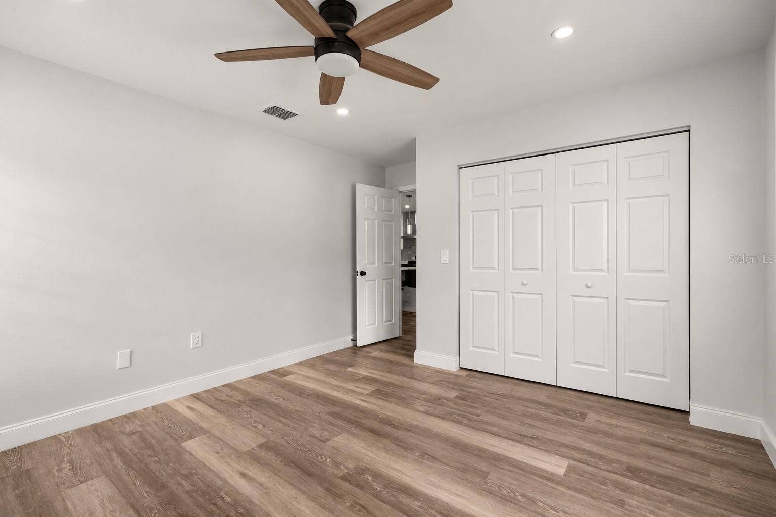 4849 EDEN VIEW COURT, Orlando, FL 32810 4849 EDEN VIEW COURT, Orlando, FL 32810