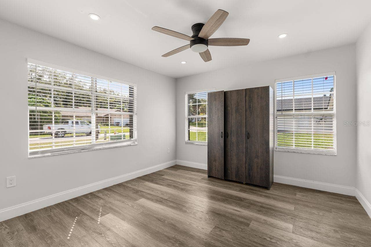 4849 EDEN VIEW COURT, Orlando, FL 32810 4849 EDEN VIEW COURT, Orlando, FL 32810