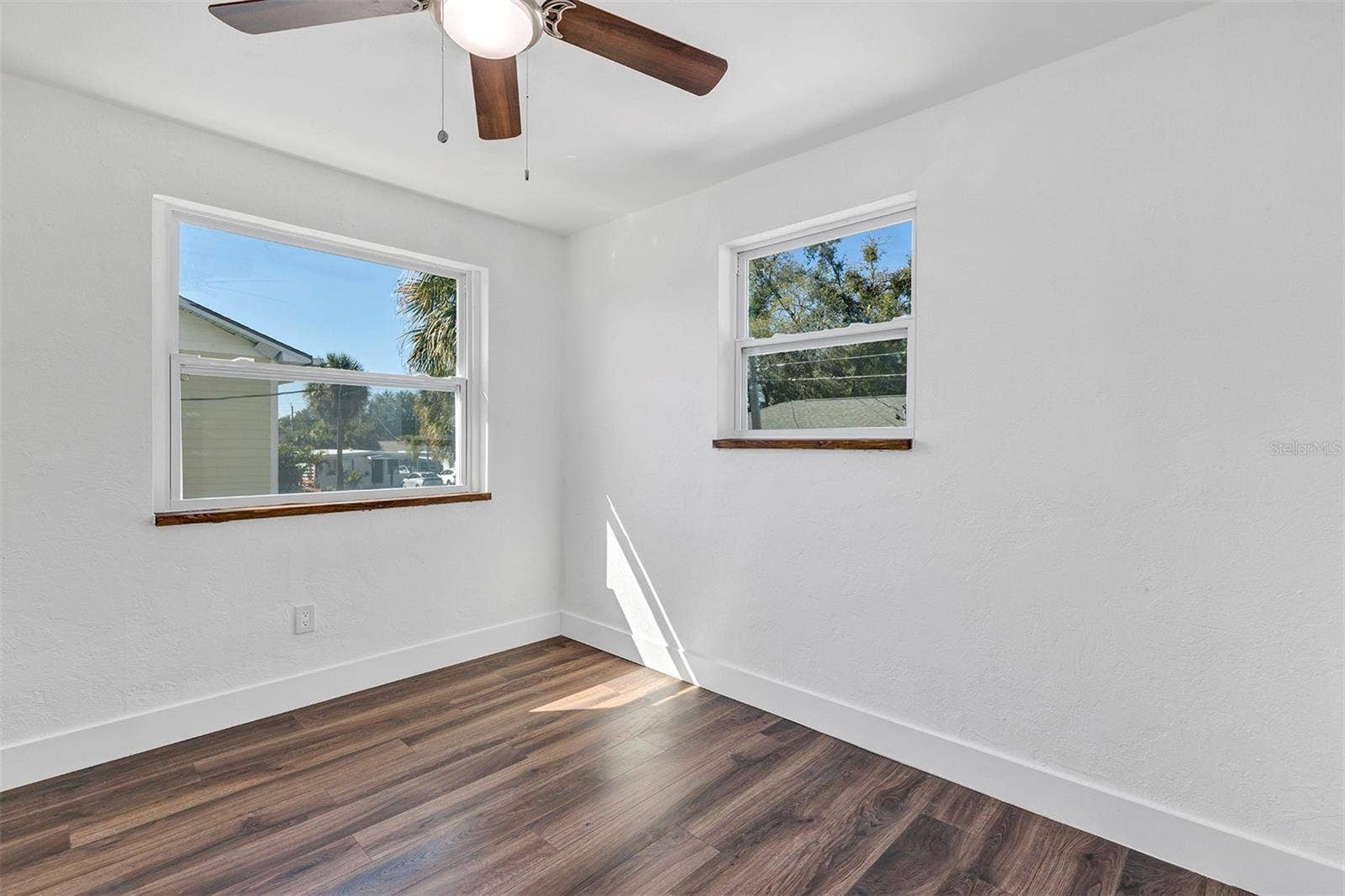 2027 30TH AVENUE N, St Petersburg, FL 33713