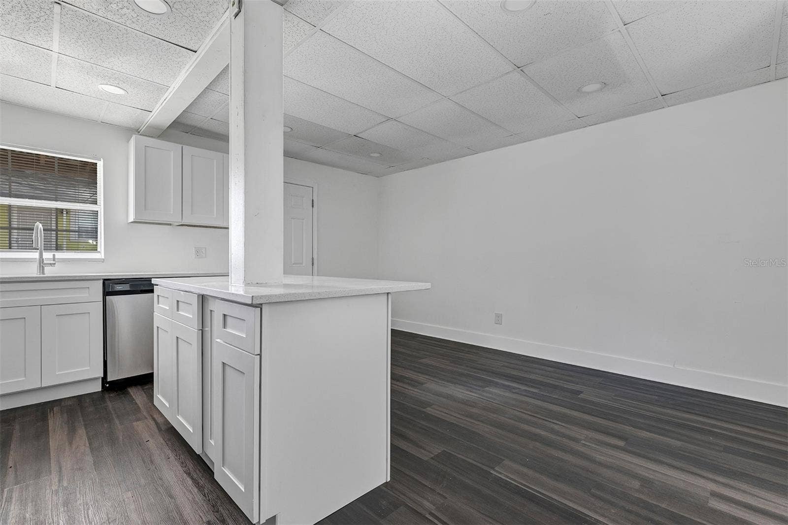 2027 30TH AVENUE N, St Petersburg, FL 33713
