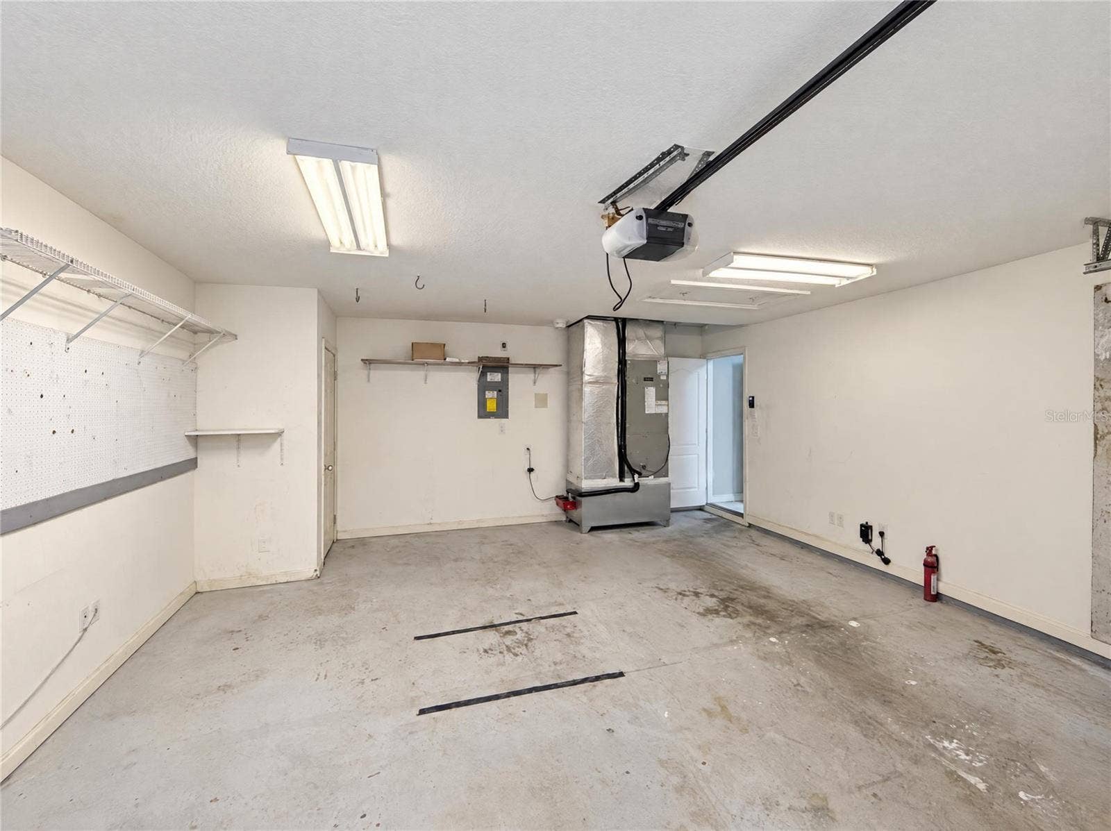 30447 IVERSON DRIVE, Wesley Chapel, FL 33543 30447 IVERSON DRIVE, Wesley Chapel, FL 33543