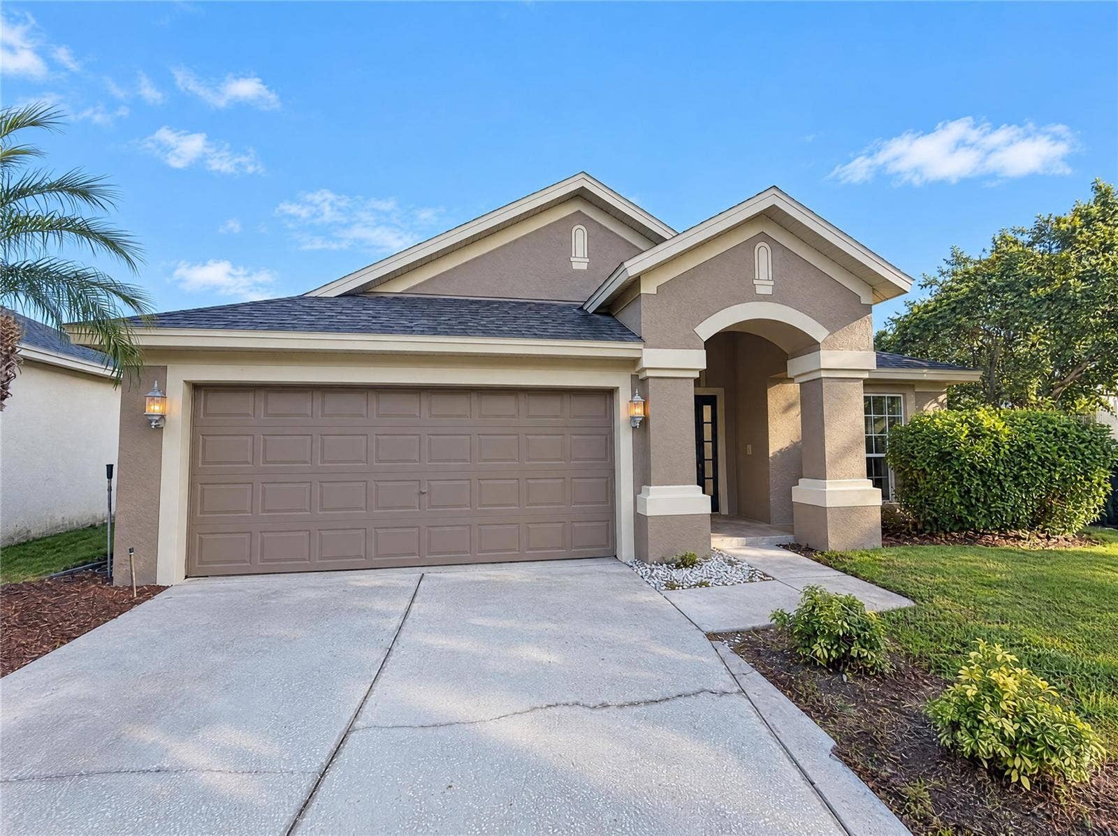 30447 IVERSON DRIVE, Wesley Chapel, FL 33543 30447 IVERSON DRIVE, Wesley Chapel, FL 33543