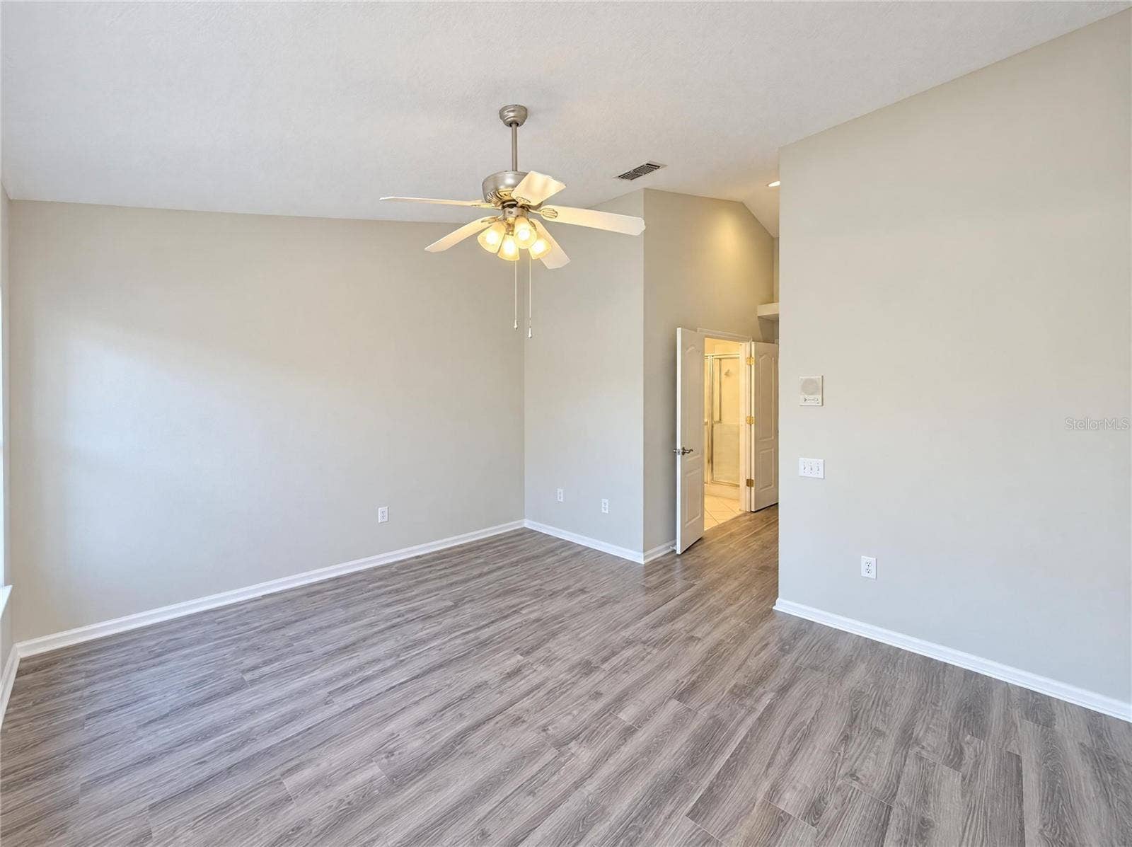 30447 IVERSON DRIVE, Wesley Chapel, FL 33543 30447 IVERSON DRIVE, Wesley Chapel, FL 33543