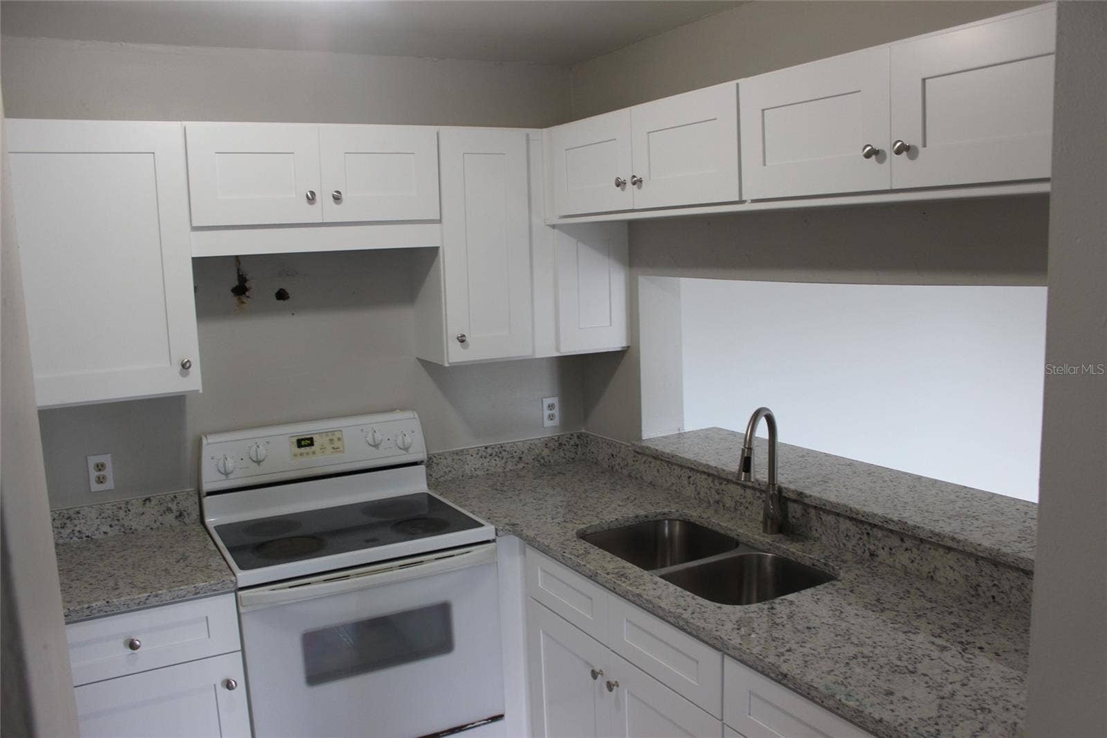 5231 VIA HACIENDA CIRCLE, #B218, Orlando, FL 32839 5231 VIA HACIENDA CIRCLE, #B218, Orlando, FL 32839