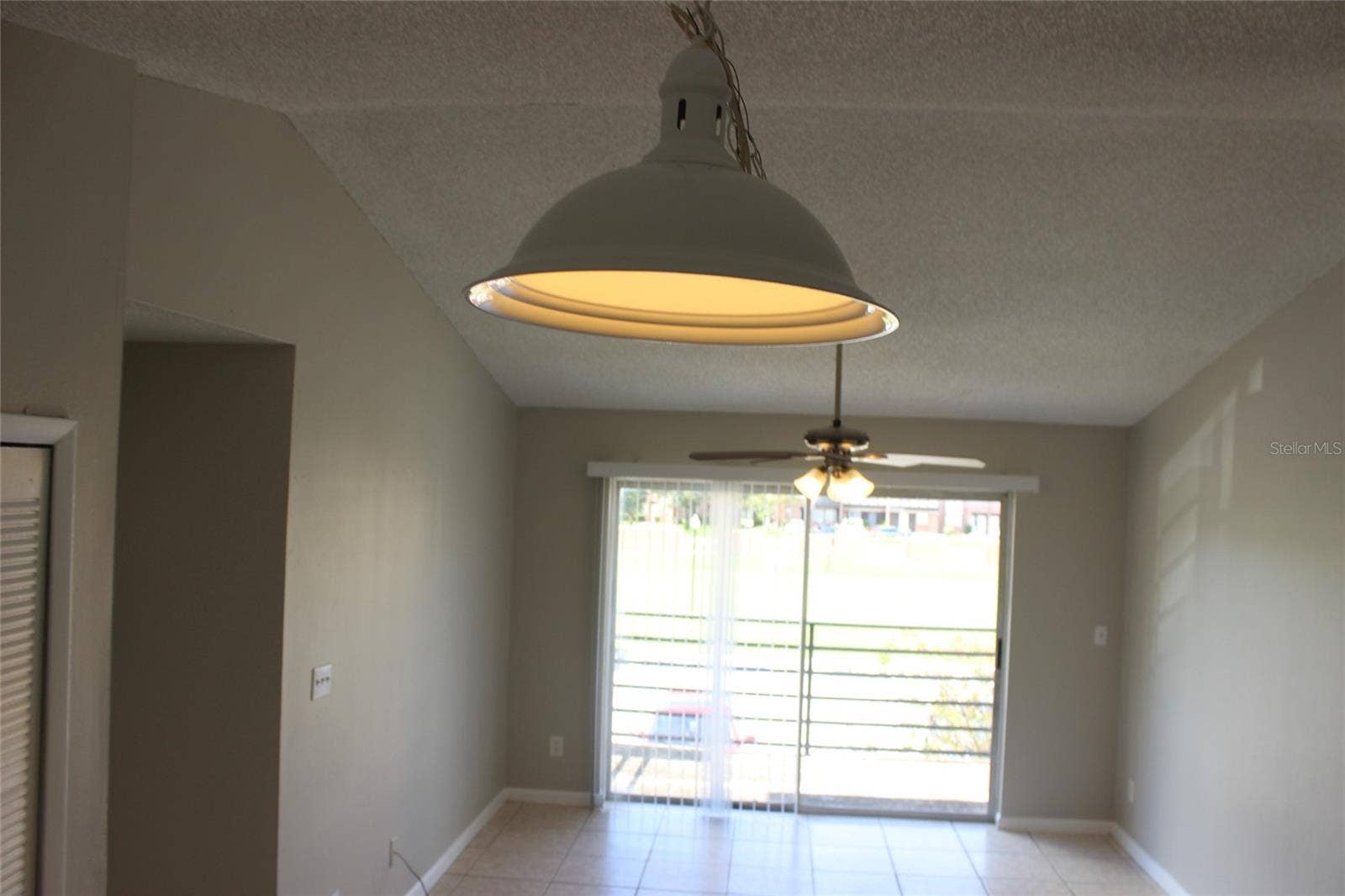 5231 VIA HACIENDA CIRCLE, #B218, Orlando, FL 32839 5231 VIA HACIENDA CIRCLE, #B218, Orlando, FL 32839