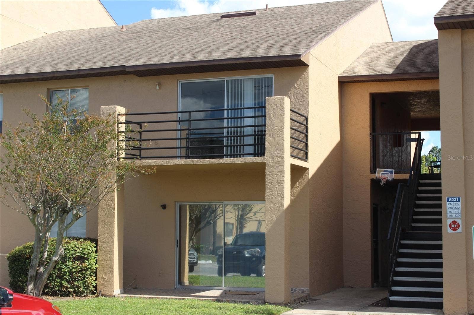 5231 VIA HACIENDA CIRCLE, #B218, Orlando, FL 32839 5231 VIA HACIENDA CIRCLE, #B218, Orlando, FL 32839