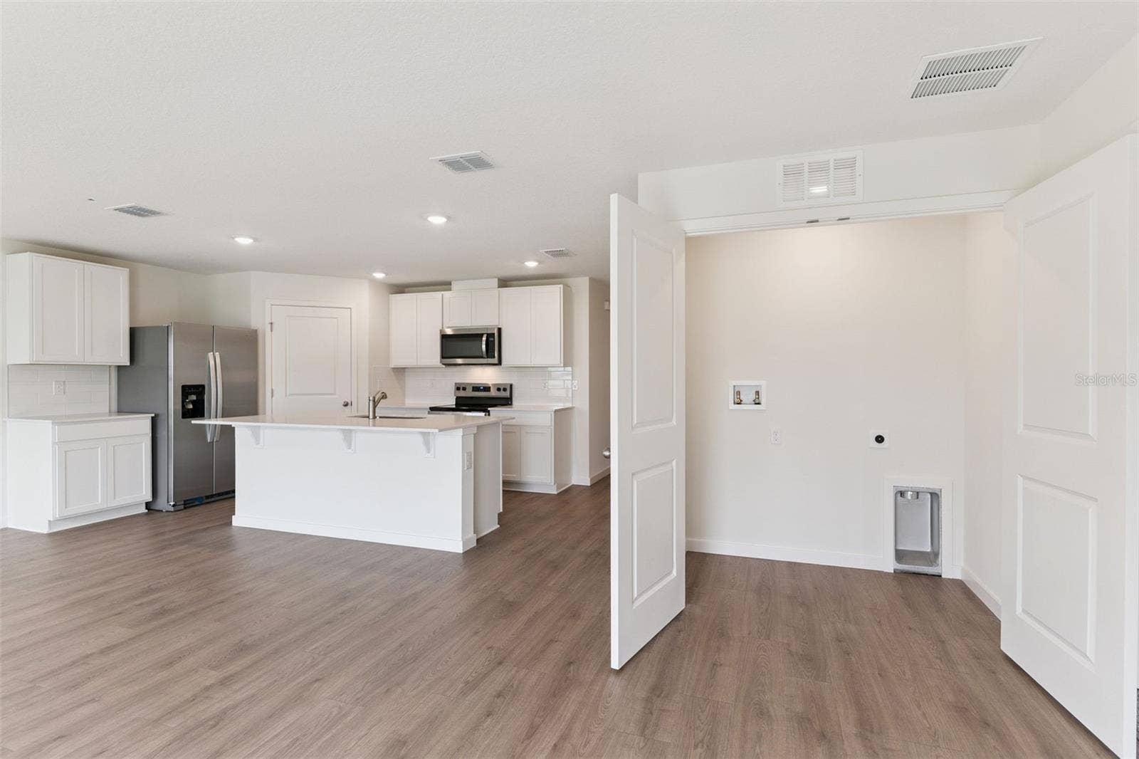 678 PEARL STREET, Deland, FL 32720 678 PEARL STREET, Deland, FL 32720