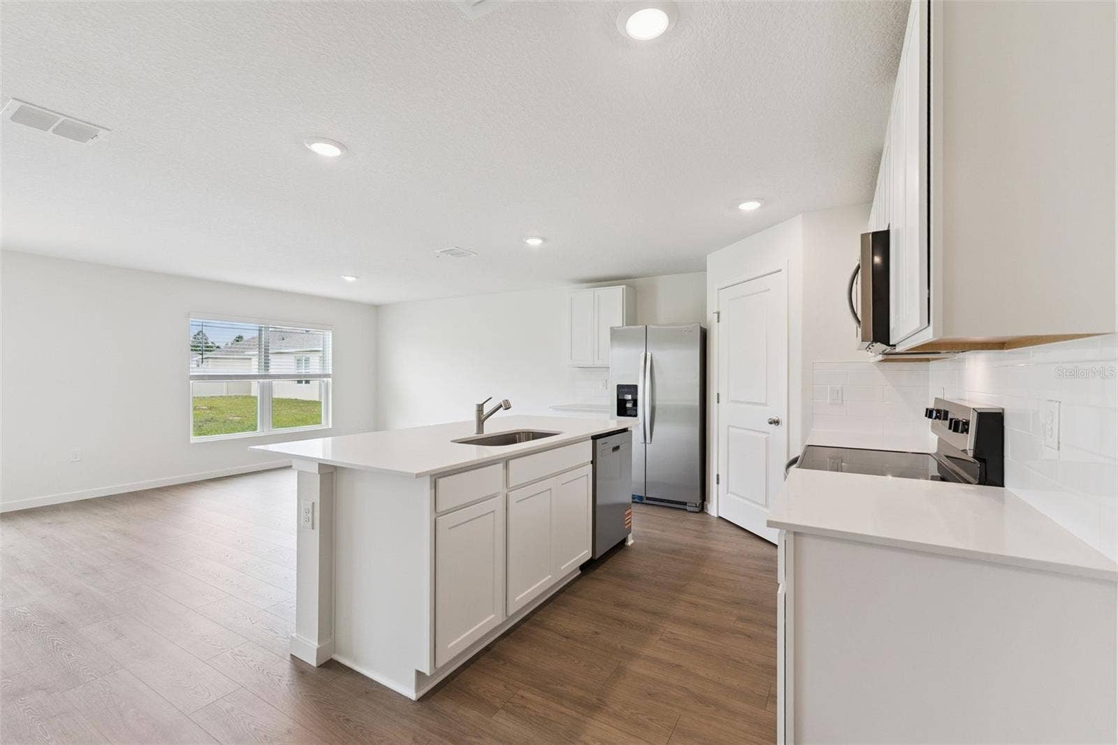 678 PEARL STREET, Deland, FL 32720 678 PEARL STREET, Deland, FL 32720