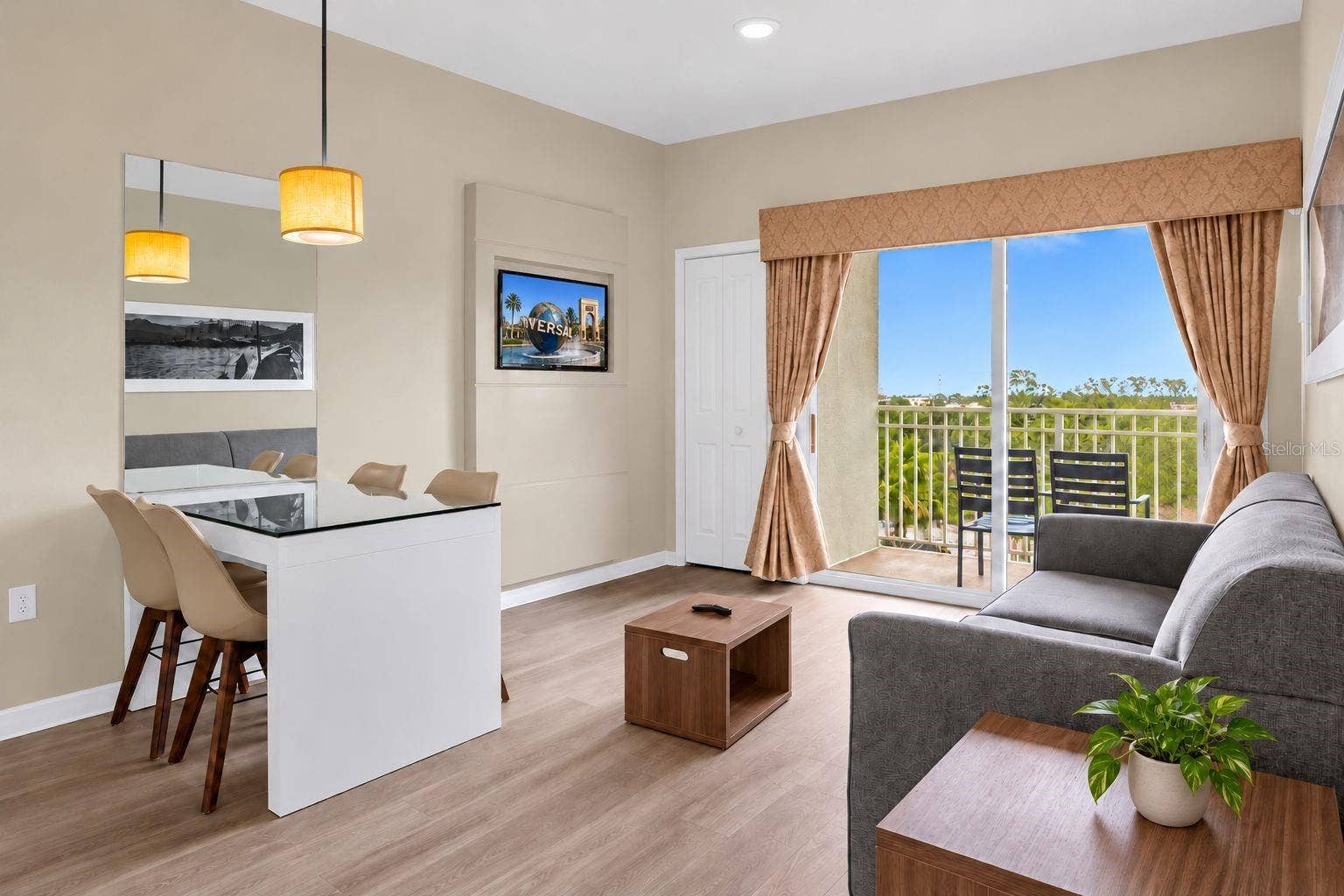 7395 UNIVERSAL BOULEVARD, #504, Orlando, FL 32819