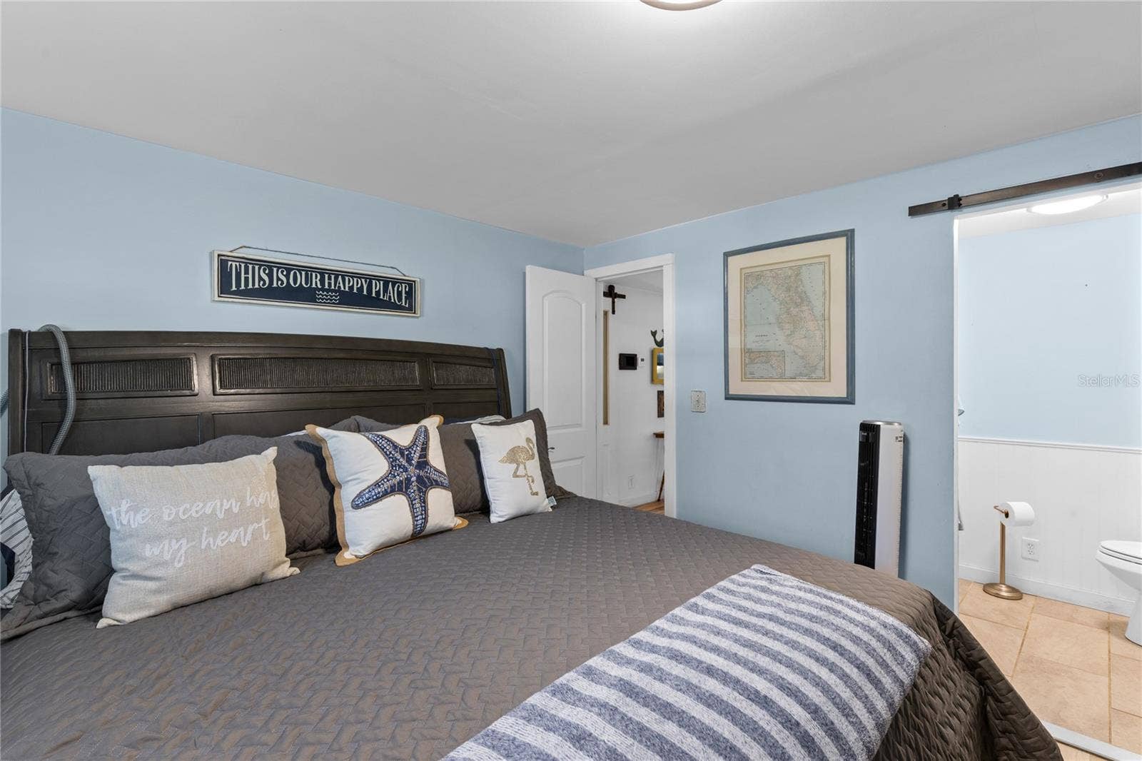 13419 MARYLAND AVENUE, Astatula, FL 34705 Primary bedroom.