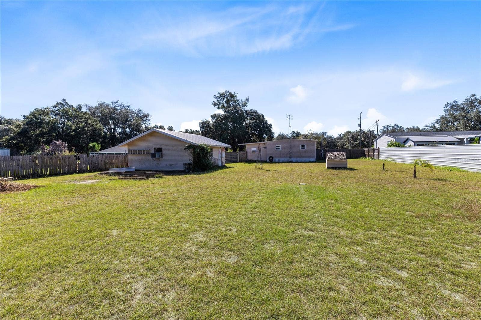 13419 MARYLAND AVENUE, Astatula, FL 34705 Oversized lot.