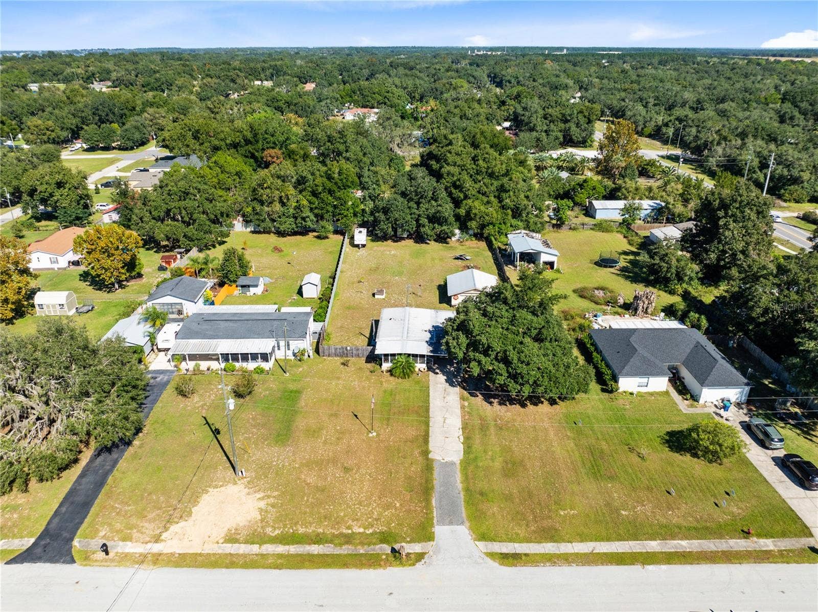 13419 MARYLAND AVENUE, Astatula, FL 34705 Oversized lot.
