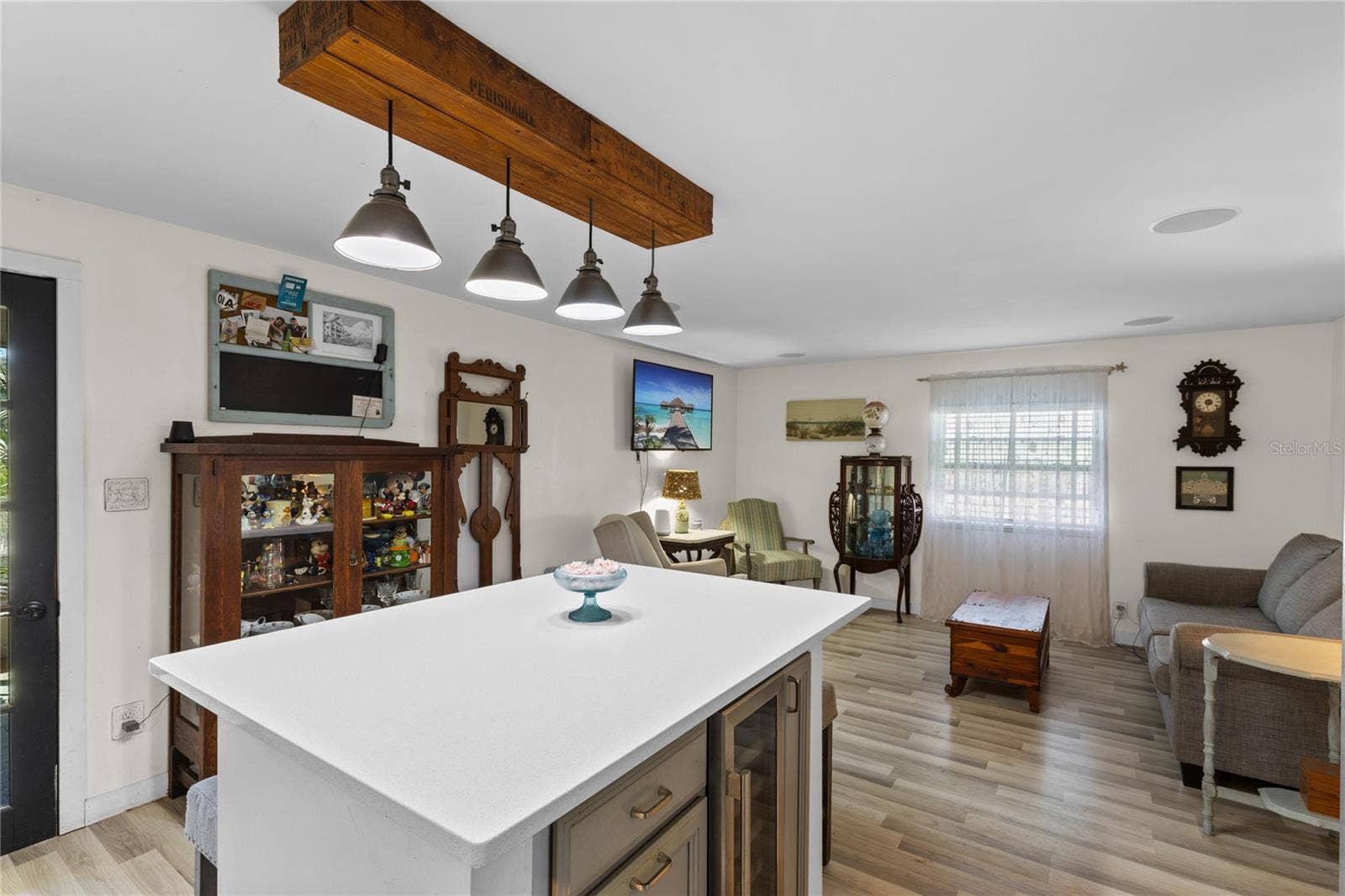 13419 MARYLAND AVENUE, Astatula, FL 34705 Updated kitchen.