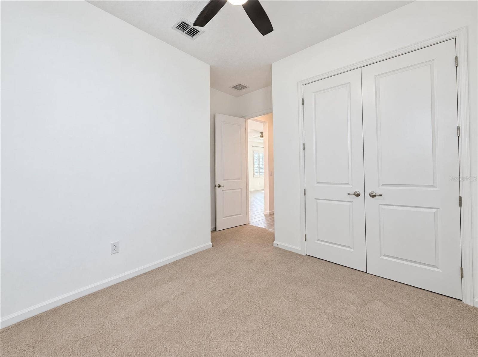 724 WINTERSIDE DRIVE, Apollo Beach, FL 33572 724 WINTERSIDE DRIVE, Apollo Beach, FL 33572