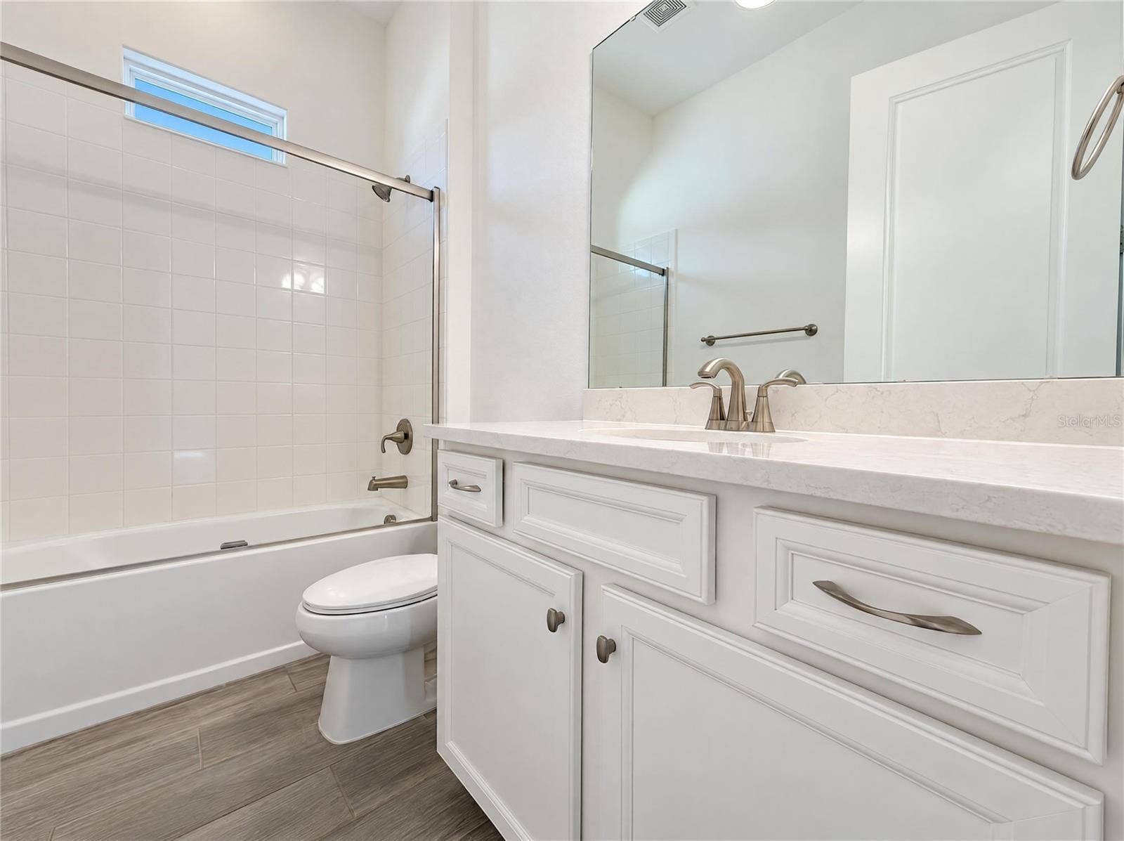 724 WINTERSIDE DRIVE, Apollo Beach, FL 33572 724 WINTERSIDE DRIVE, Apollo Beach, FL 33572