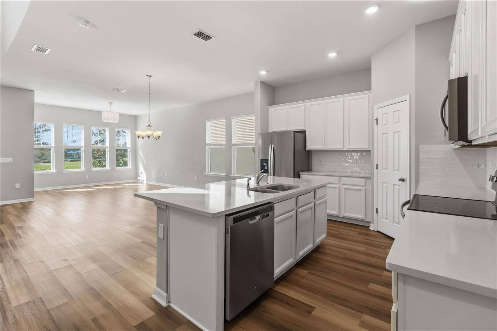 15102 STUTTGART ALLEY, Winter Garden, FL 34787 15102 STUTTGART ALLEY, Winter Garden, FL 34787