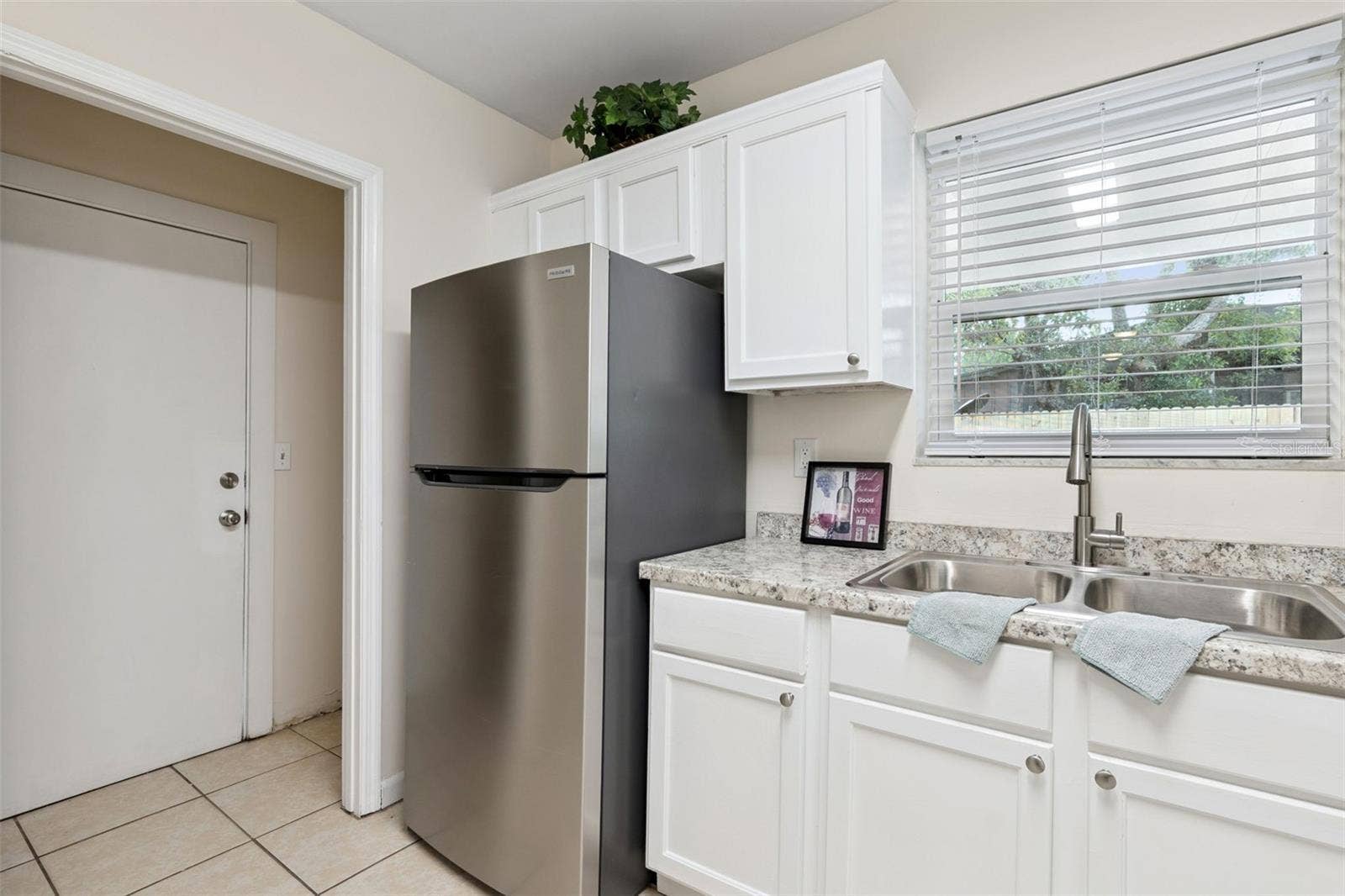2489 BARBAROSSA AVENUE, Deltona, FL 32738 2489 BARBAROSSA AVENUE, Deltona, FL 32738