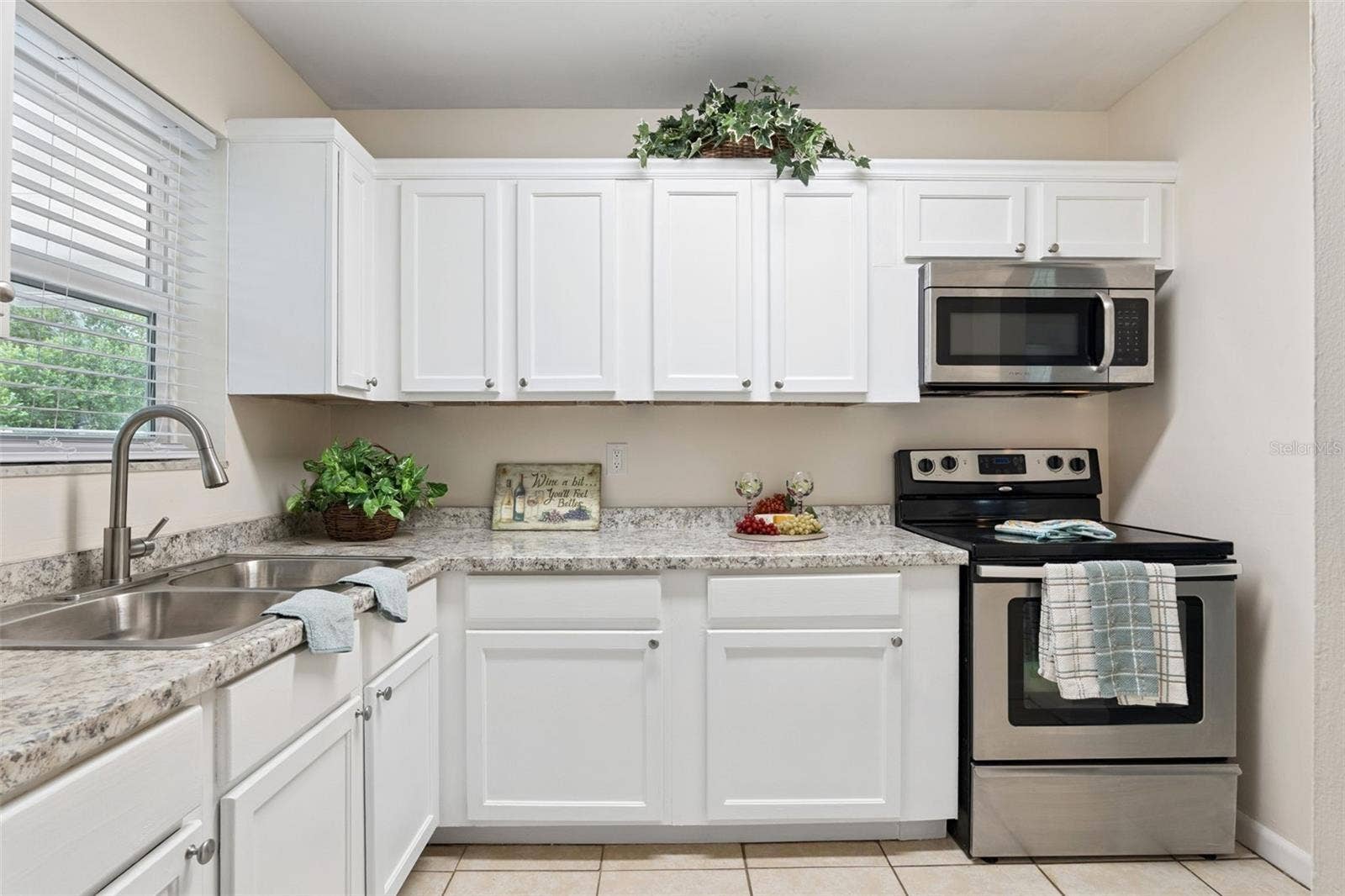 2489 BARBAROSSA AVENUE, Deltona, FL 32738 2489 BARBAROSSA AVENUE, Deltona, FL 32738