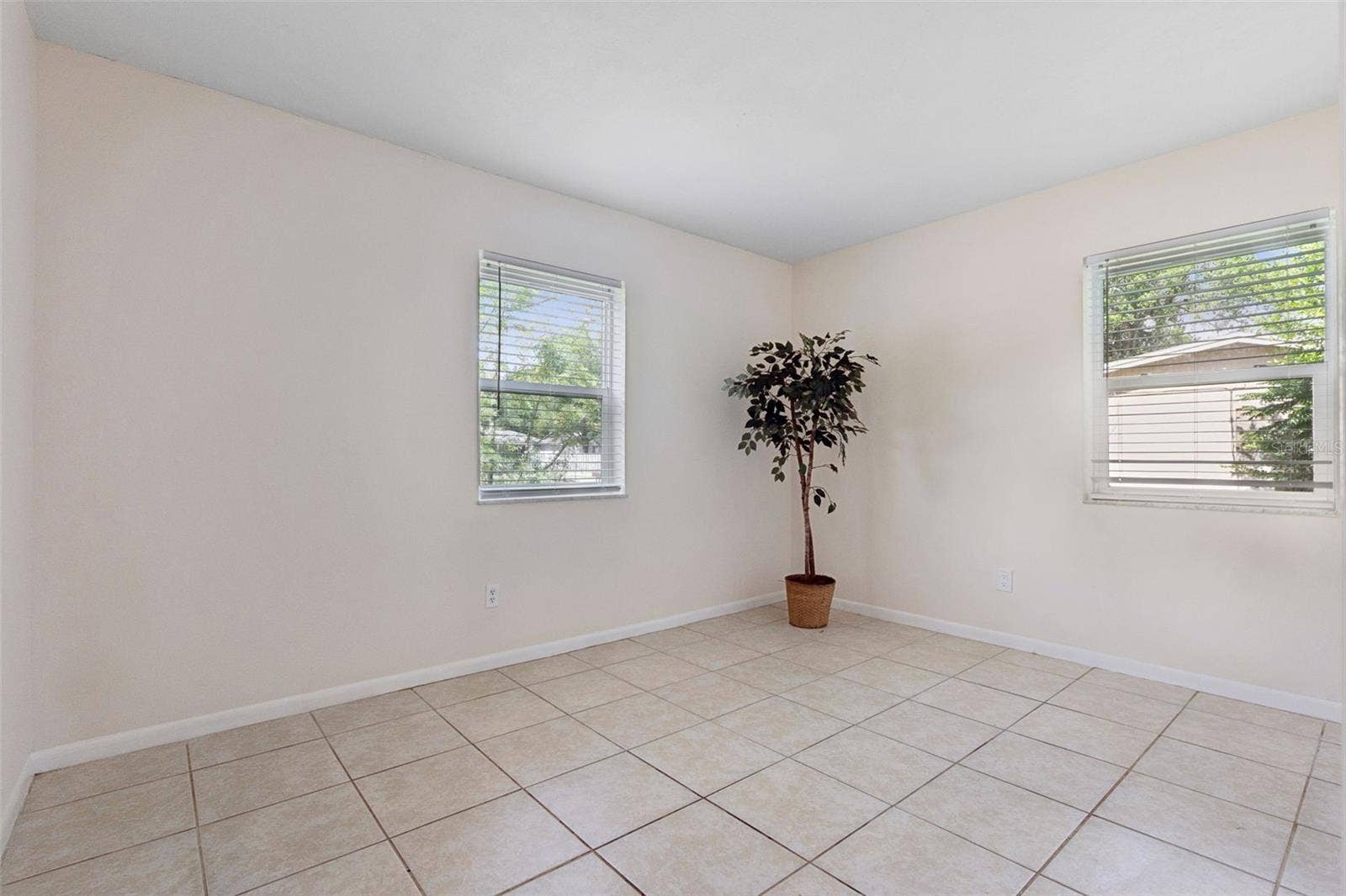 2489 BARBAROSSA AVENUE, Deltona, FL 32738 2489 BARBAROSSA AVENUE, Deltona, FL 32738